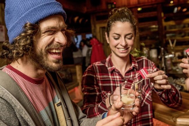Après Ski in der Hütte in Flachau