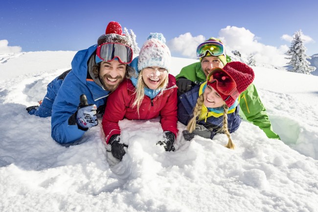 Spaß im Schnee mit der Familie in Flachau